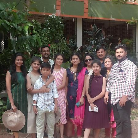 Saptami Hampi Homestay Exterior foto