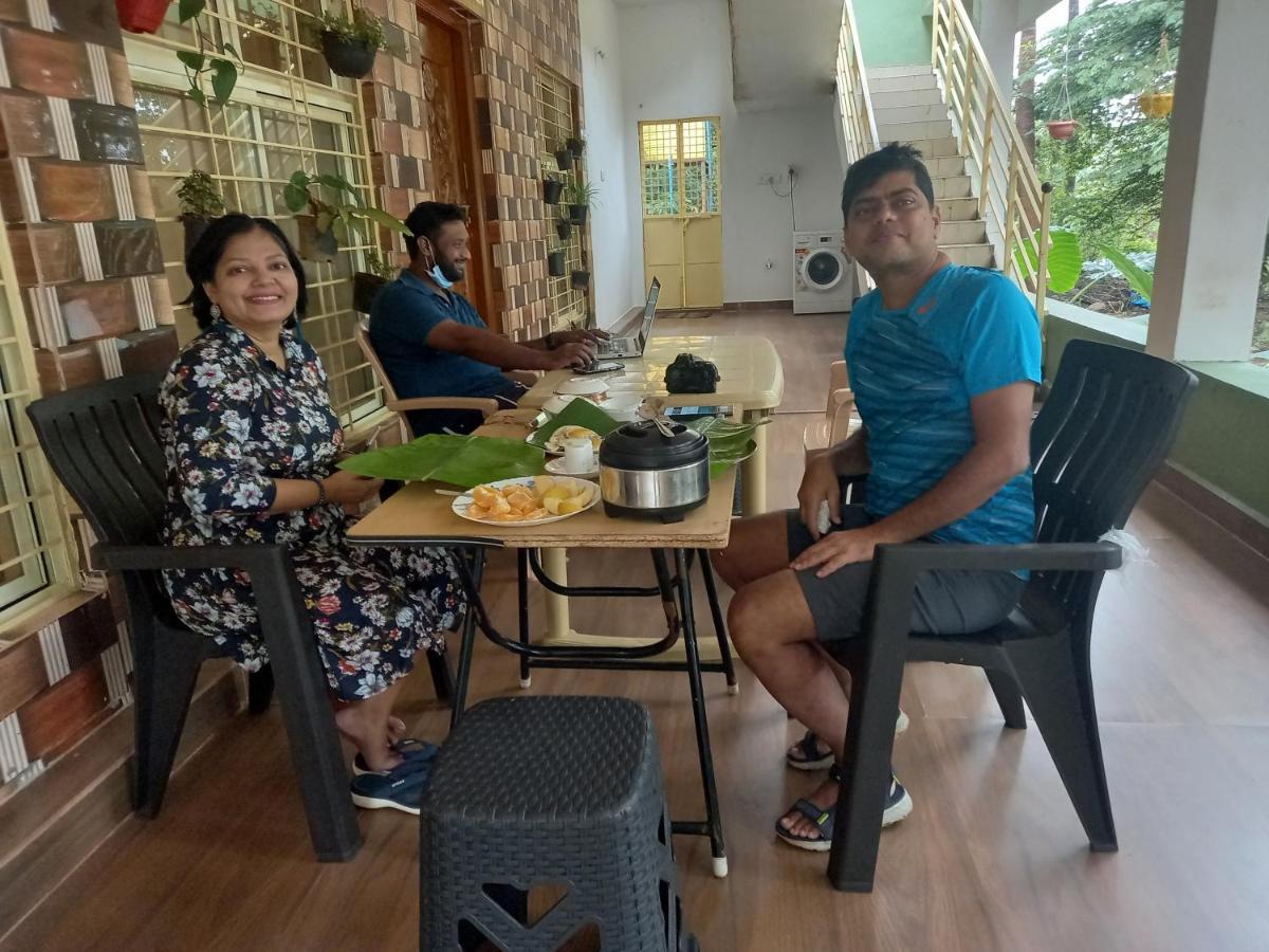 Saptami Hampi Homestay Exterior foto