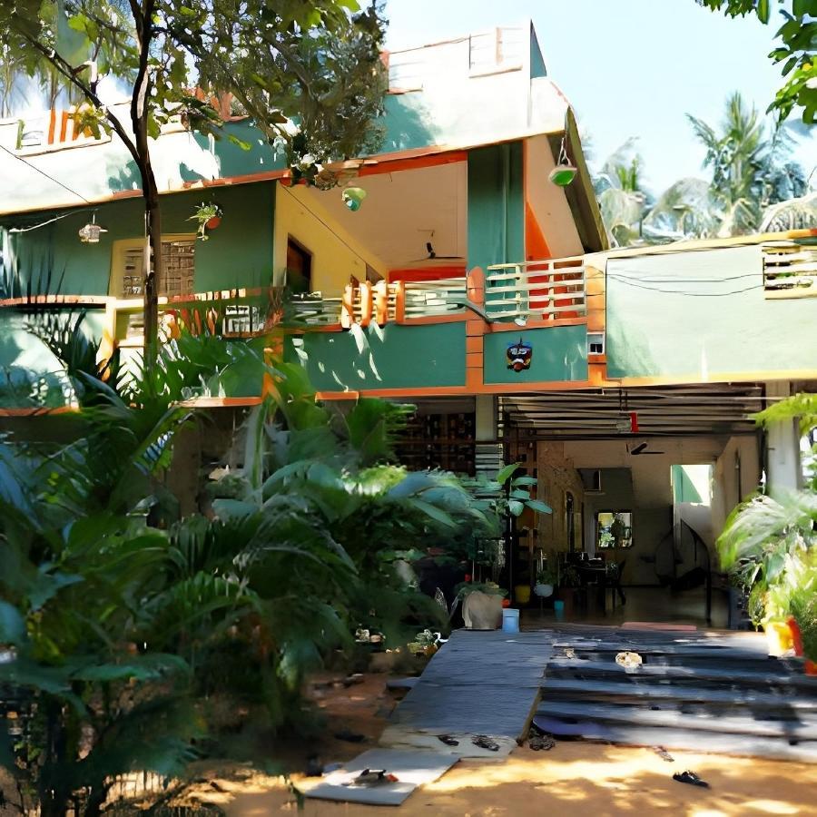 Saptami Hampi Homestay Exterior foto